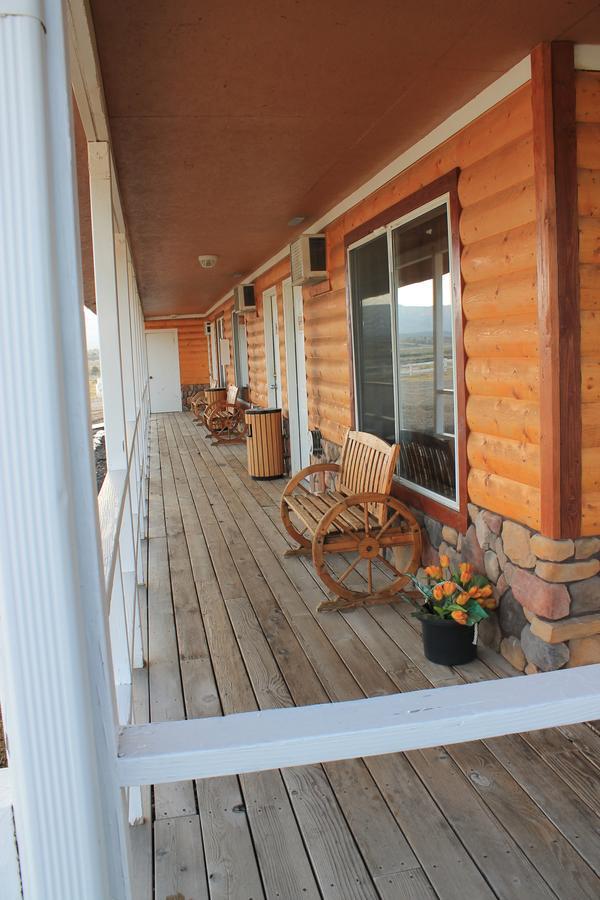 The Riverside Ranch Motel And Rv Park Southern Utah Хатч Экстерьер фото